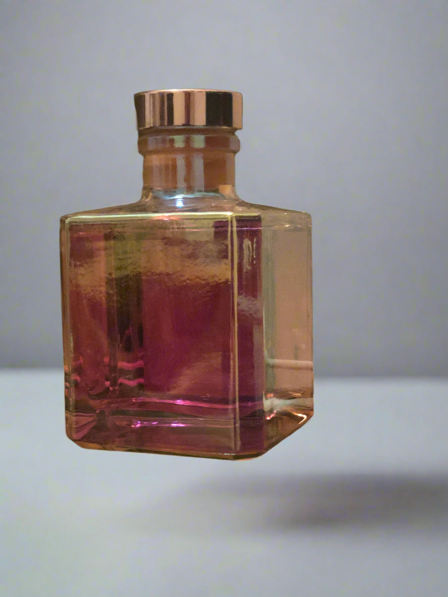 Floral Reed Diffuser With Reed Sticks